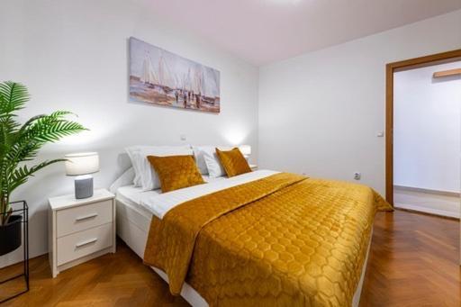 Goldensky New Apartment ดูบรอฟนิก ภายนอก รูปภาพ