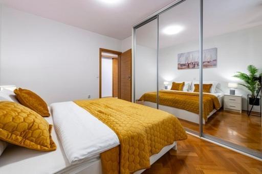 Goldensky New Apartment ดูบรอฟนิก ภายนอก รูปภาพ