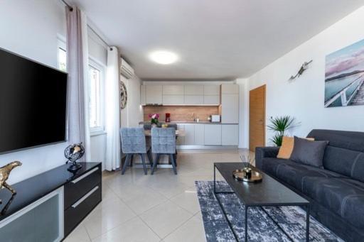 Goldensky New Apartment ดูบรอฟนิก ภายนอก รูปภาพ